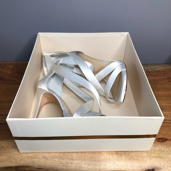 ❤️ Vince Camuto Devin Satin Sandal - Picture 7 of 8